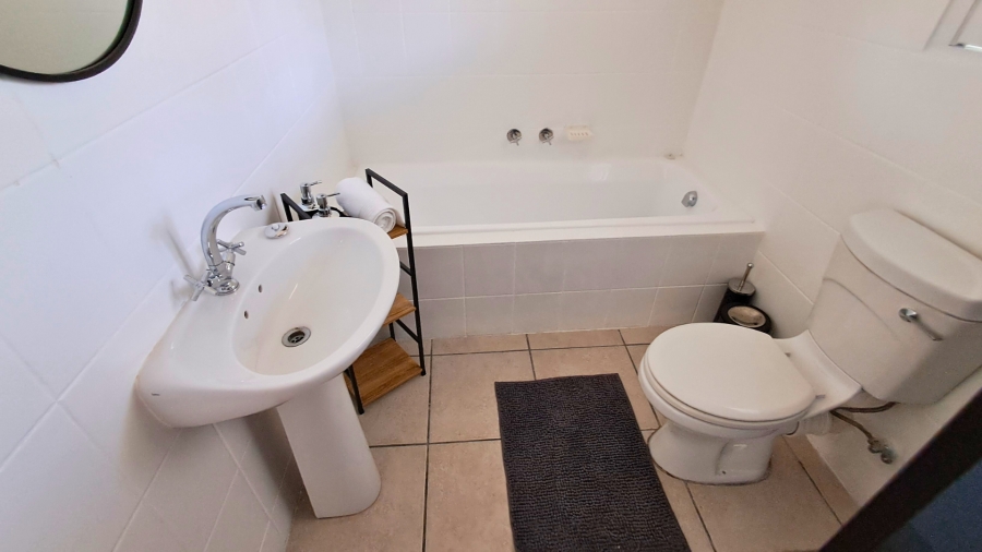 To Let 2 Bedroom Property for Rent in Big Bay Western Cape